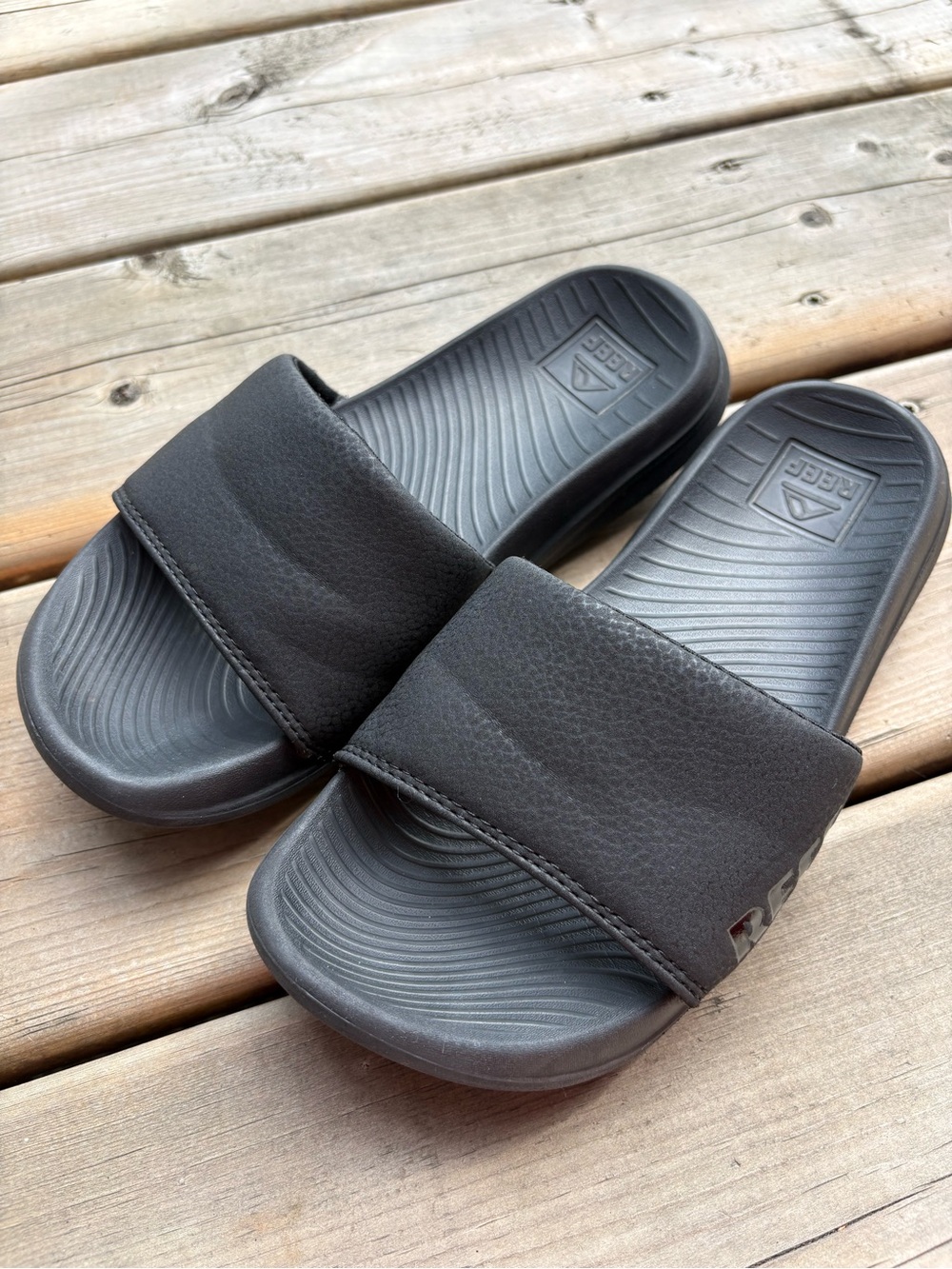 Reed Black Slide Sandals- Kids unisex US 5
